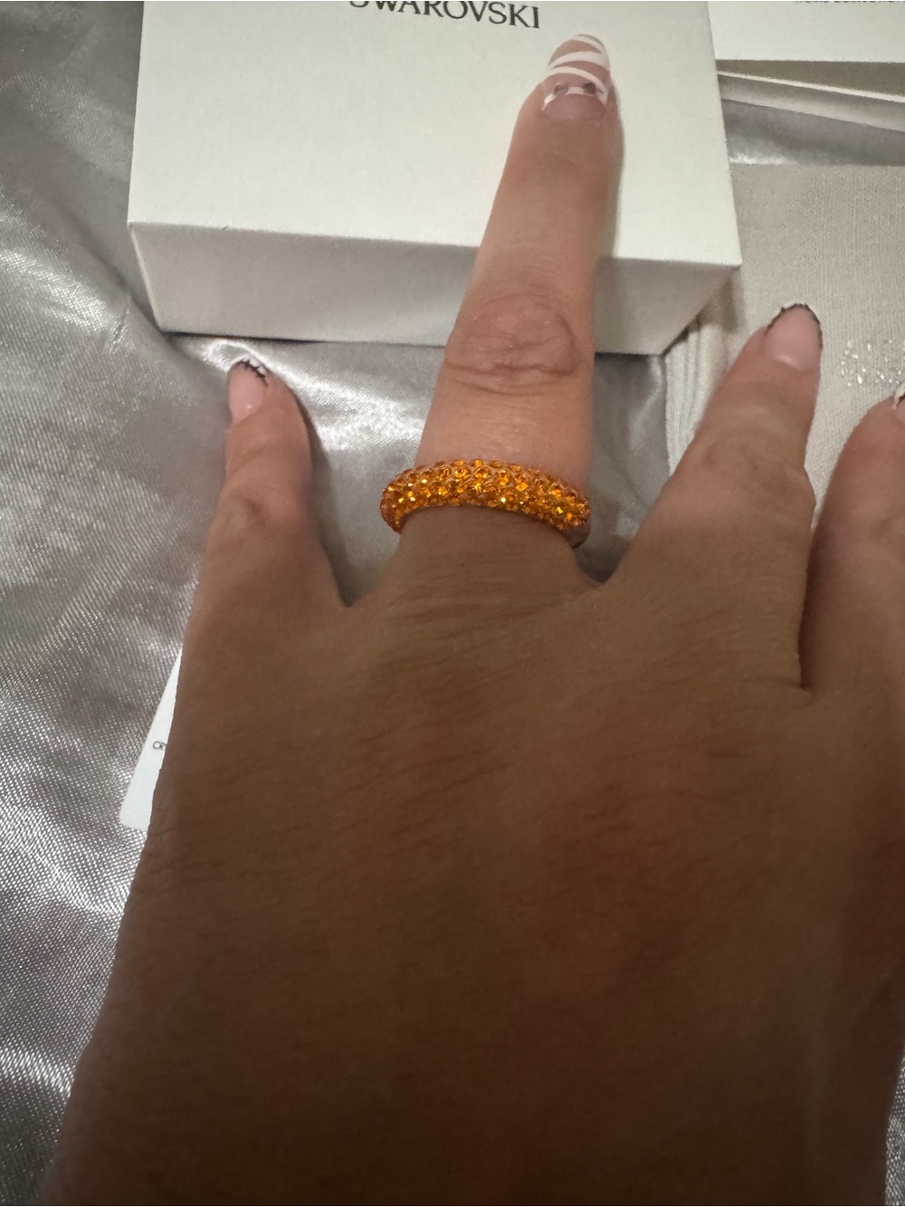 Swarovski Atelier Tigris ring Orange, Rhodium plated SIZE 55/7 - Picture 5 of 5